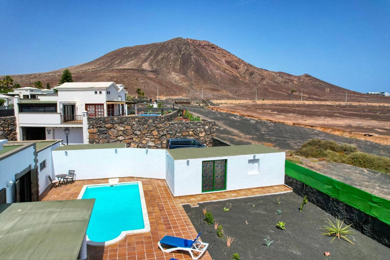Casa Fatmar Montana Roja-Piscina Privada Villa Плая Бланка Екстериор снимка